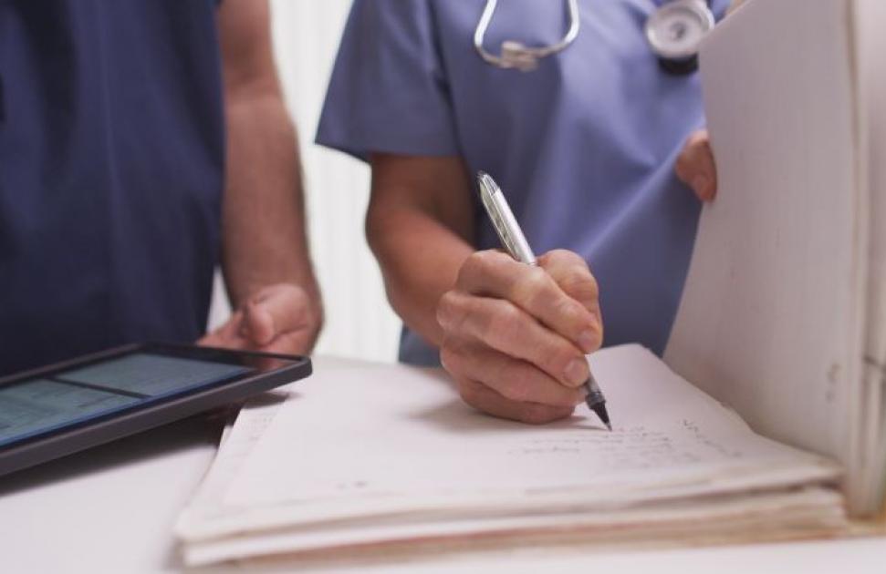 Les infirmières autorisées à adapter la posologie